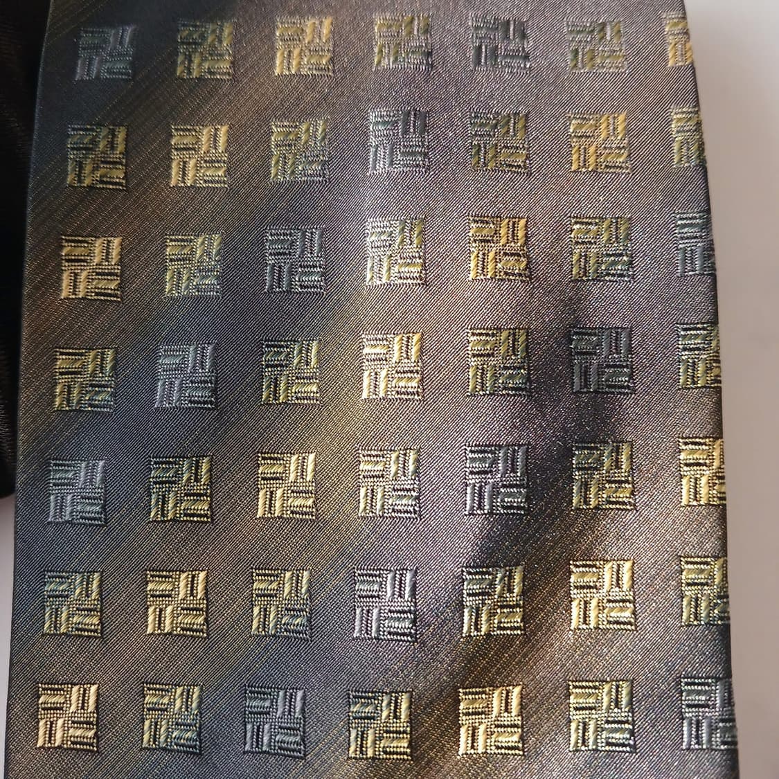 입생로랑 실크 다크그린 모노그램 넥타이 9.6cm A등급 A19076
 상품이미지8