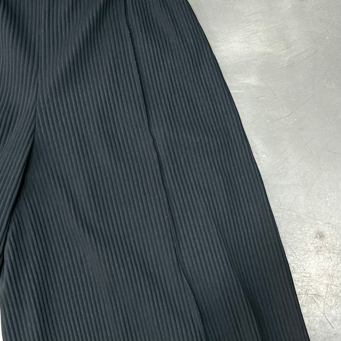  이세이미야케 me 플리츠 하프 팬츠 y15434 상품이미지4