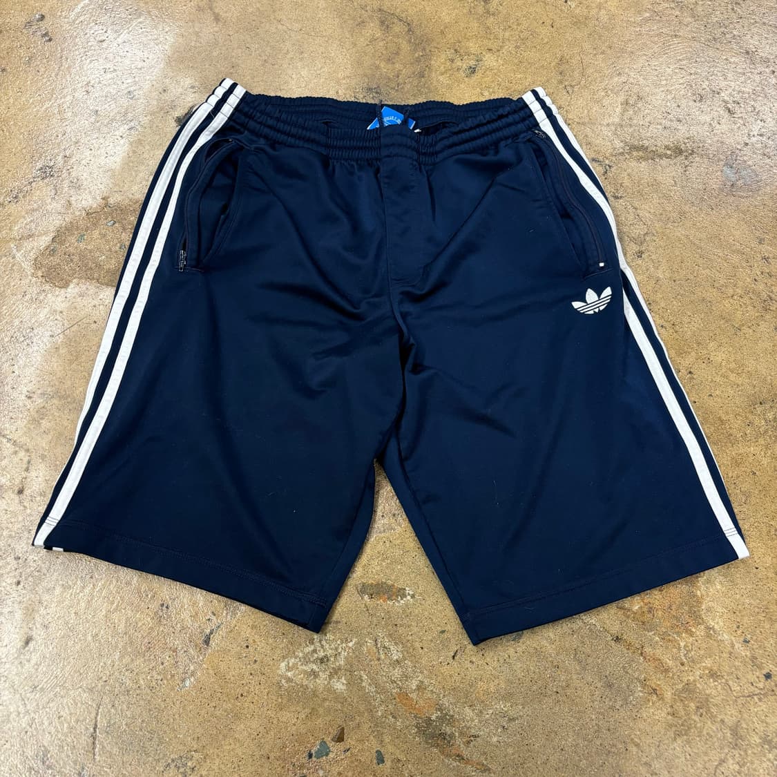 [정품/100] 아디다스 네이비 트랙 숏팬츠 반바지  상품이미지2