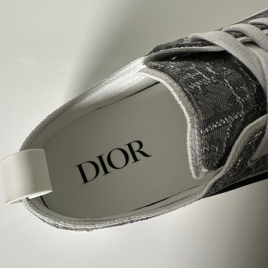 디올 B23 로우 스니커즈 루테늄 오블리크 상품이미지2