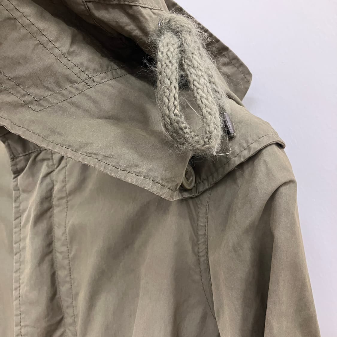 디젤 아카이브 숏 크롭 카키색 후드 야상 점퍼 상품이미지7