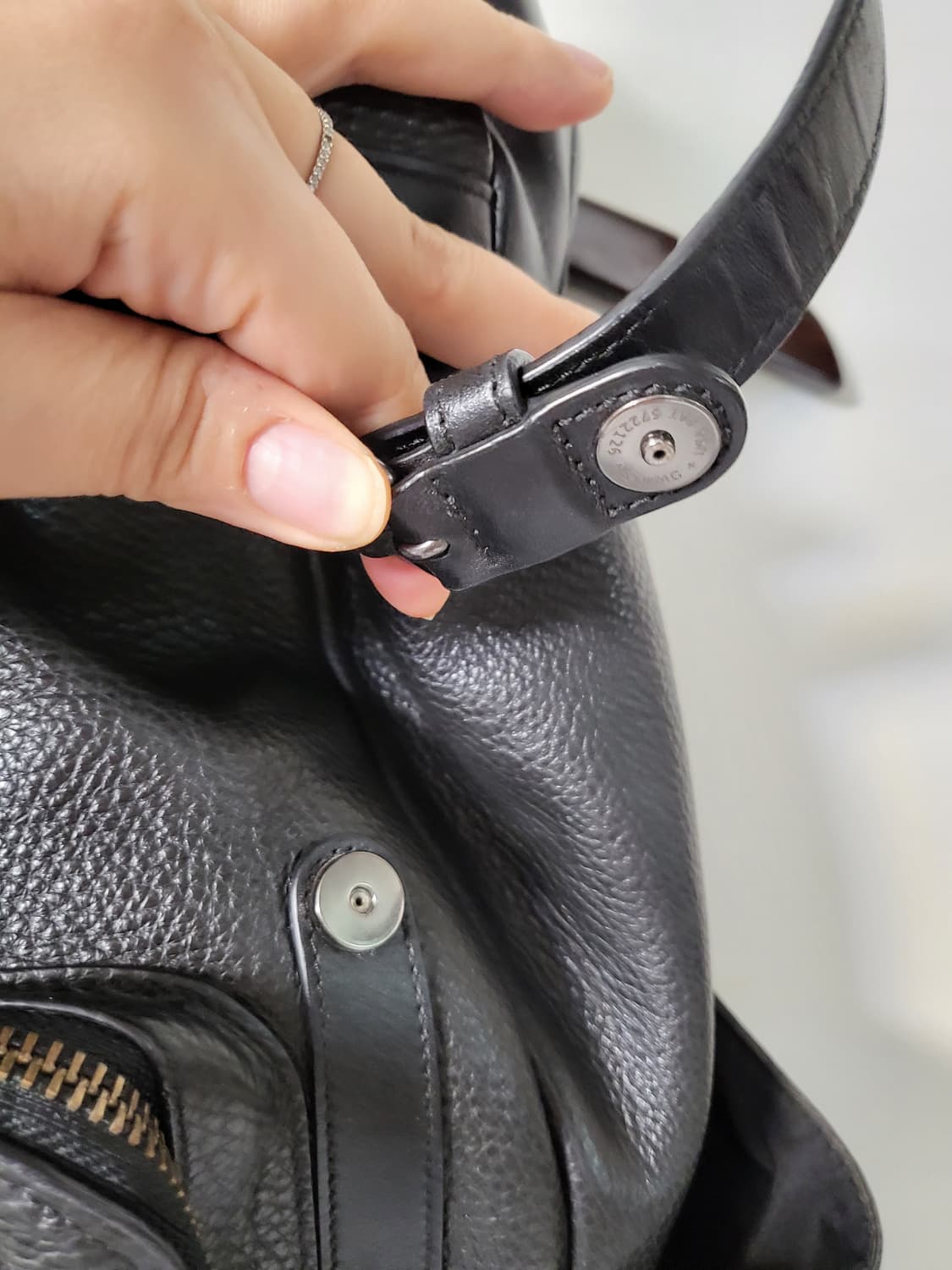 코치 가죽 남성백팩 상품이미지4