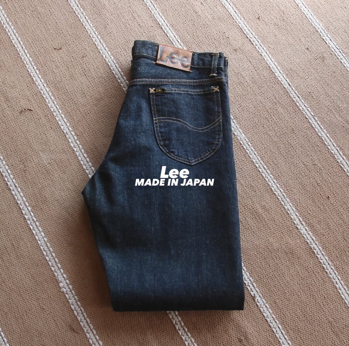 (착용컷) Lee 생지 데님 팬츠 (남성용 32.5) 상품이미지1