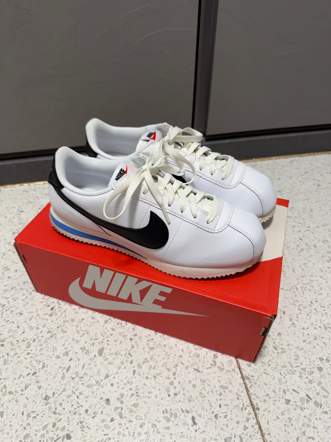 나이키 코르테즈 270 (실착 1회) 상품이미지1