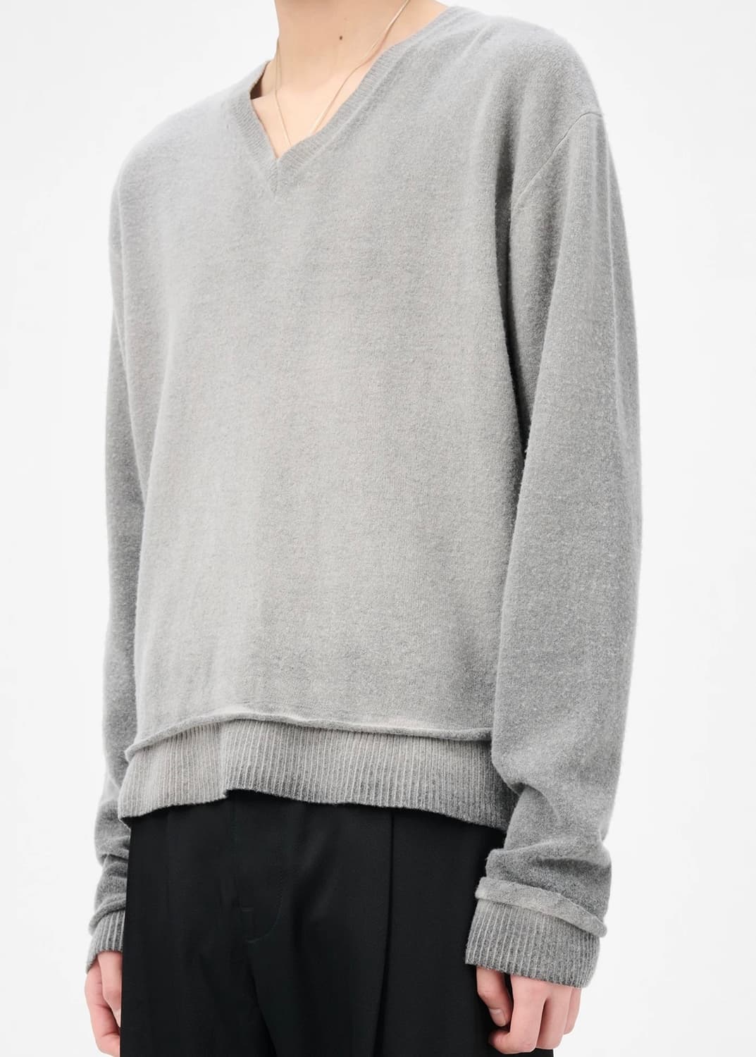 25FW 아워레가시 페럴렐 브이넥 니트 상품이미지3