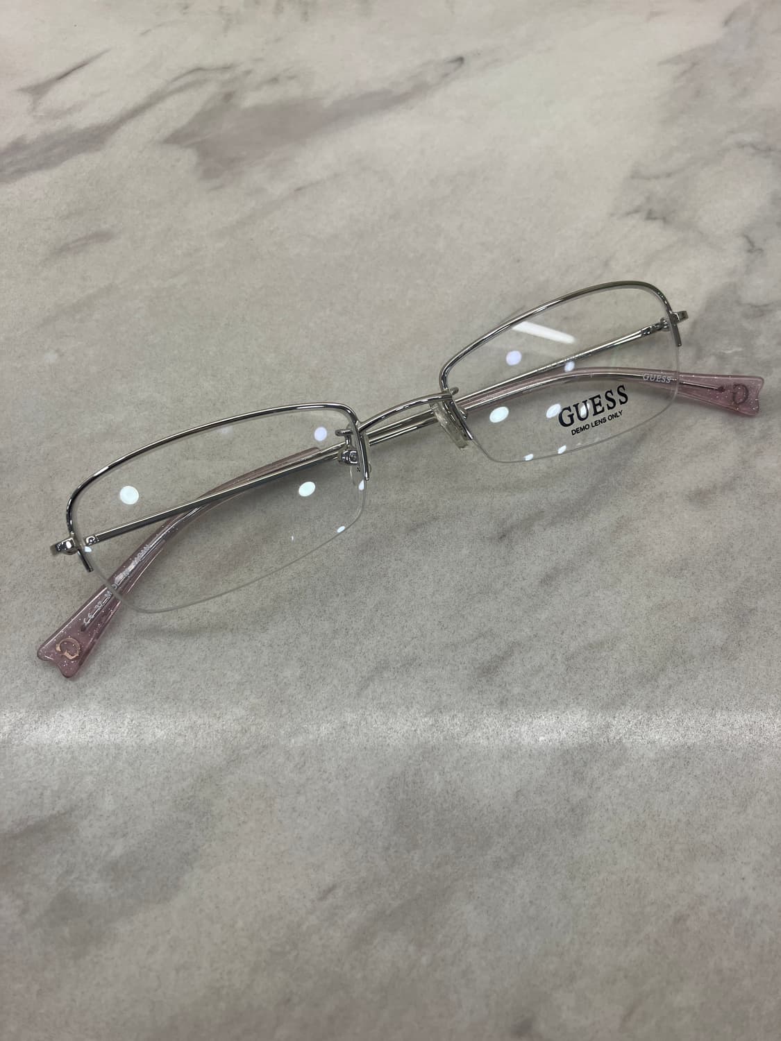 게스 GUESS 실버 스퀘어 반무테 안경 상품이미지1