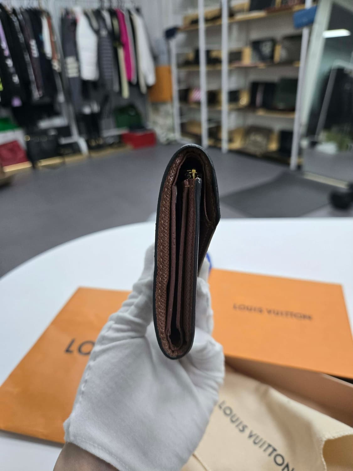 [A급컨디션] 루이비통 빅토린월릿 반지갑 상품이미지3