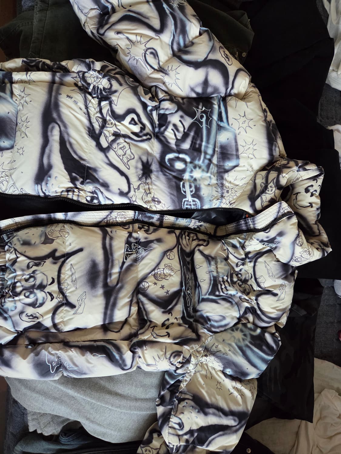 디스이즈네버댓 PERTEX® T Down Jacket Ivory 상품이미지1