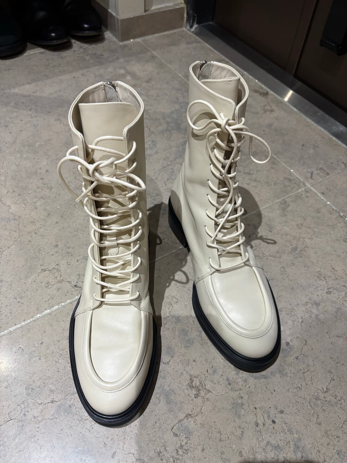 Aeyde 아이보리 레이스업 부츠 38 상품이미지1