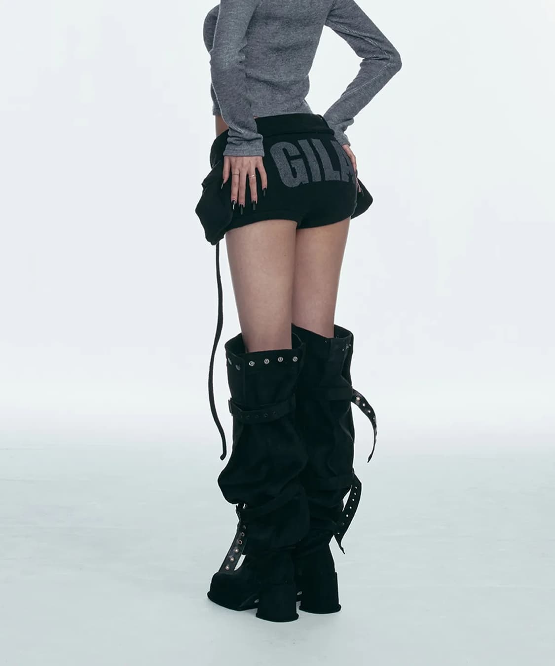 길라아카이브 BOLD LOGO POCKET KNIT SHORTS_BLAC 상품이미지1