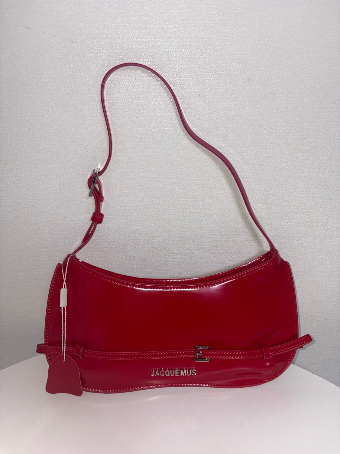 자크뮈스 르 비쥬 숄더백 레드 상품이미지2