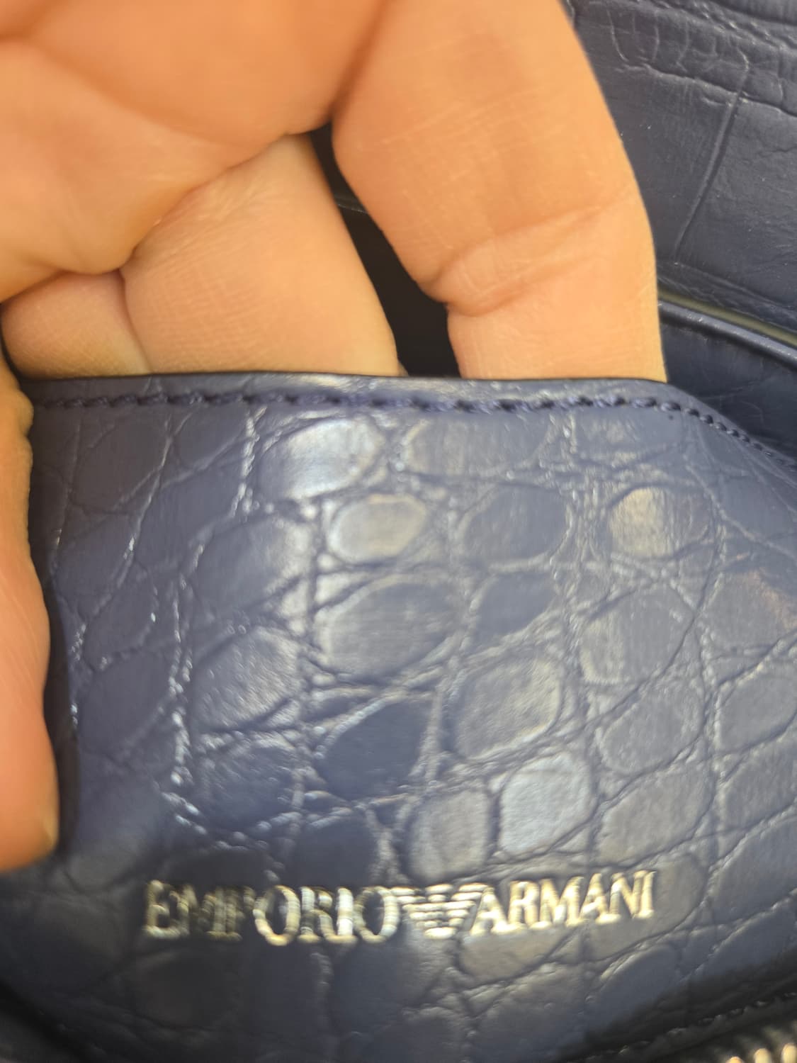 엠포리오 아르마니 크로크다일 패턴미니 플랩백 플라스백 연보라 상품이미지8