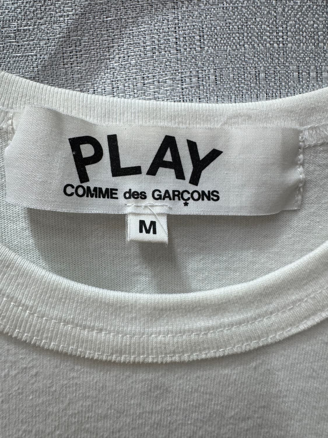 꼼데가르송 인버티드 로고 반팔티 M(S~M) 상품이미지4