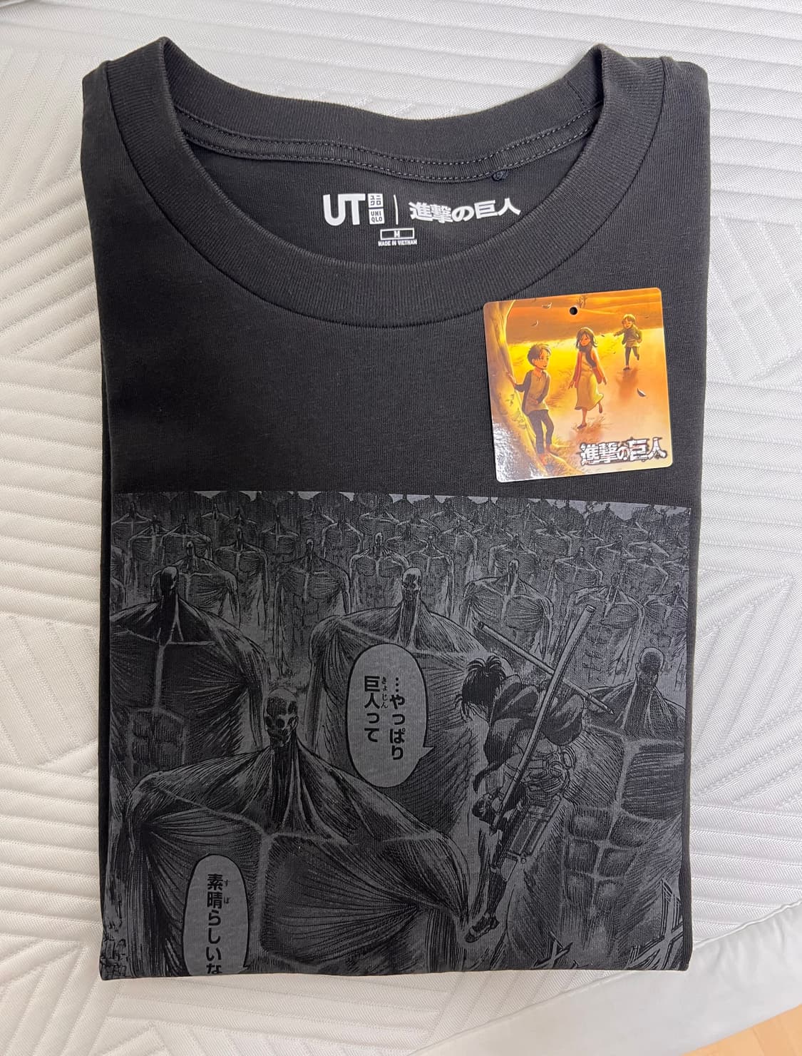 진격의거인&유니클로 UT 티셔츠 m 상품이미지2