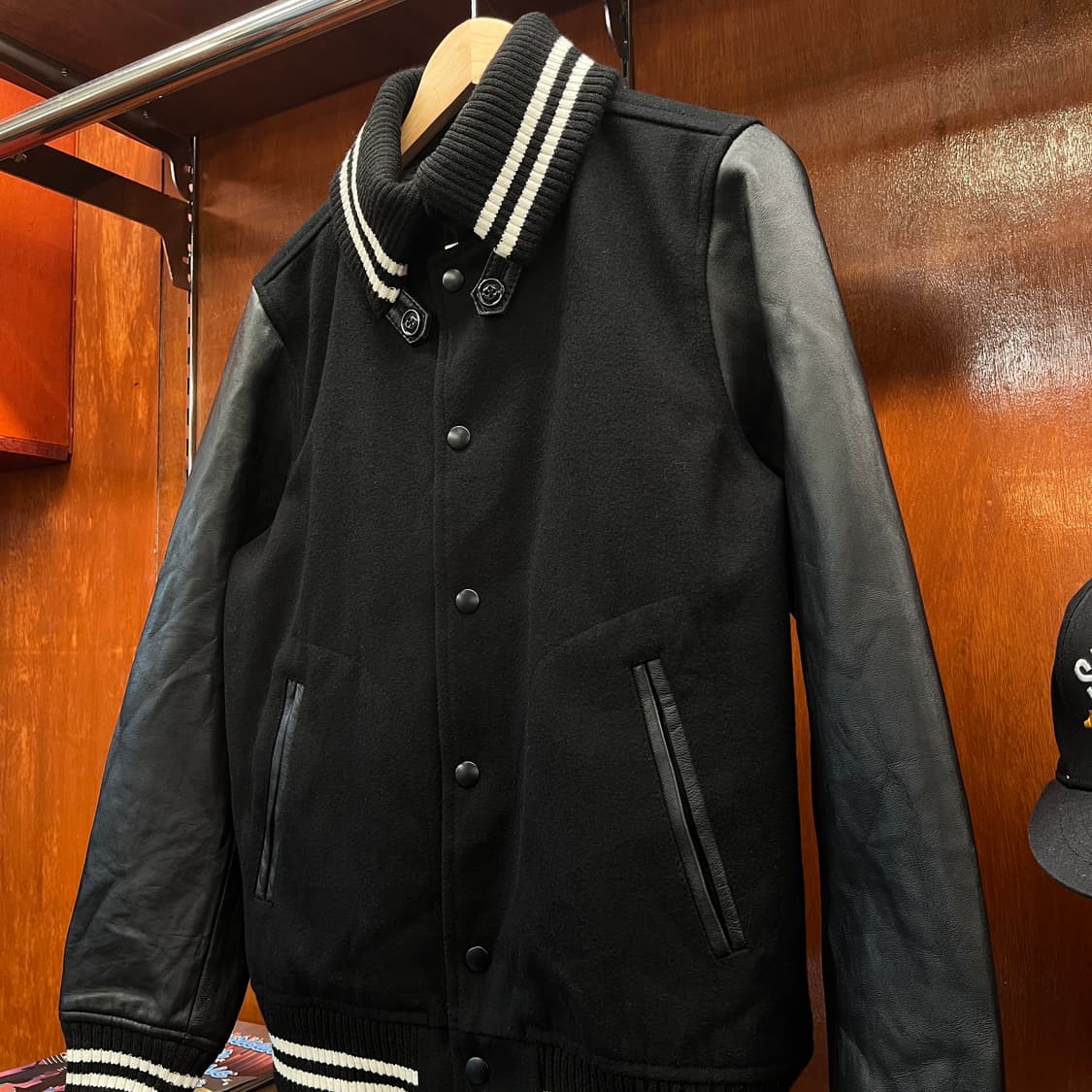 빔즈 울 레더 하이넥 바시티 자켓 [ 66 ] 상품이미지3