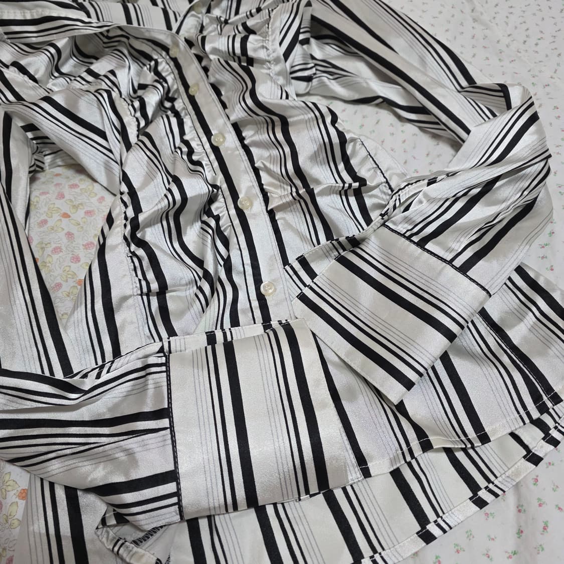 빈티지 스프라이트 실버 셔링 새틴 오네갸루 셔츠 펑크 공겜여주 긱시크 상품이미지3