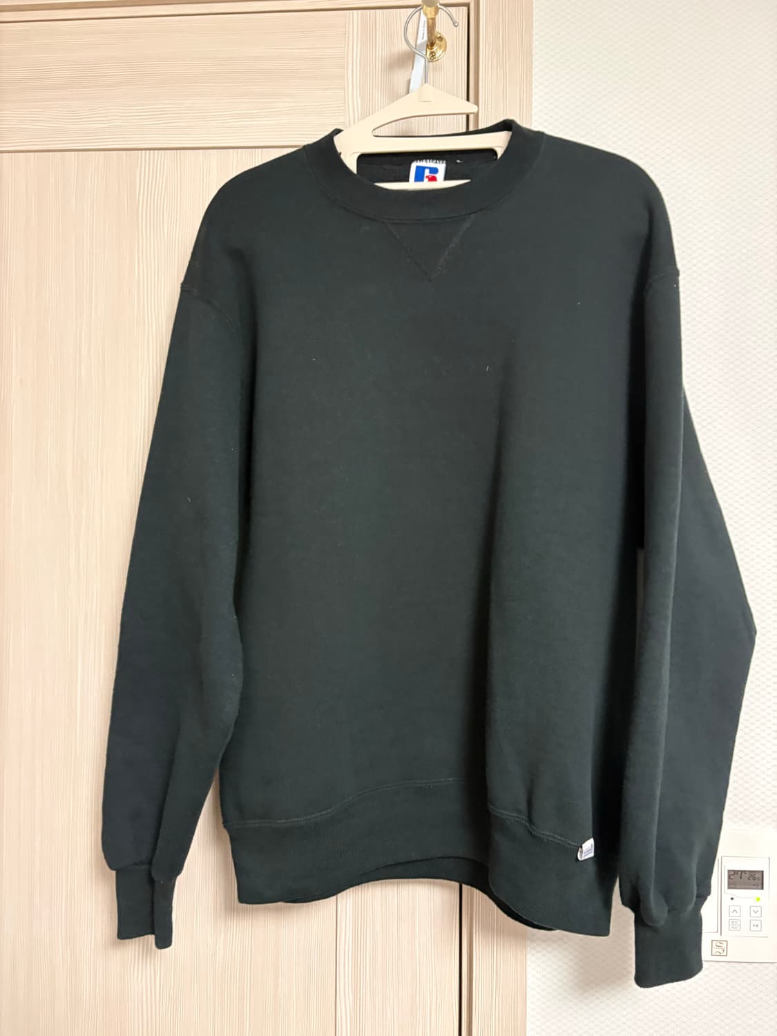 러셀 빈티지 스웻 블랙 USA 상품이미지1