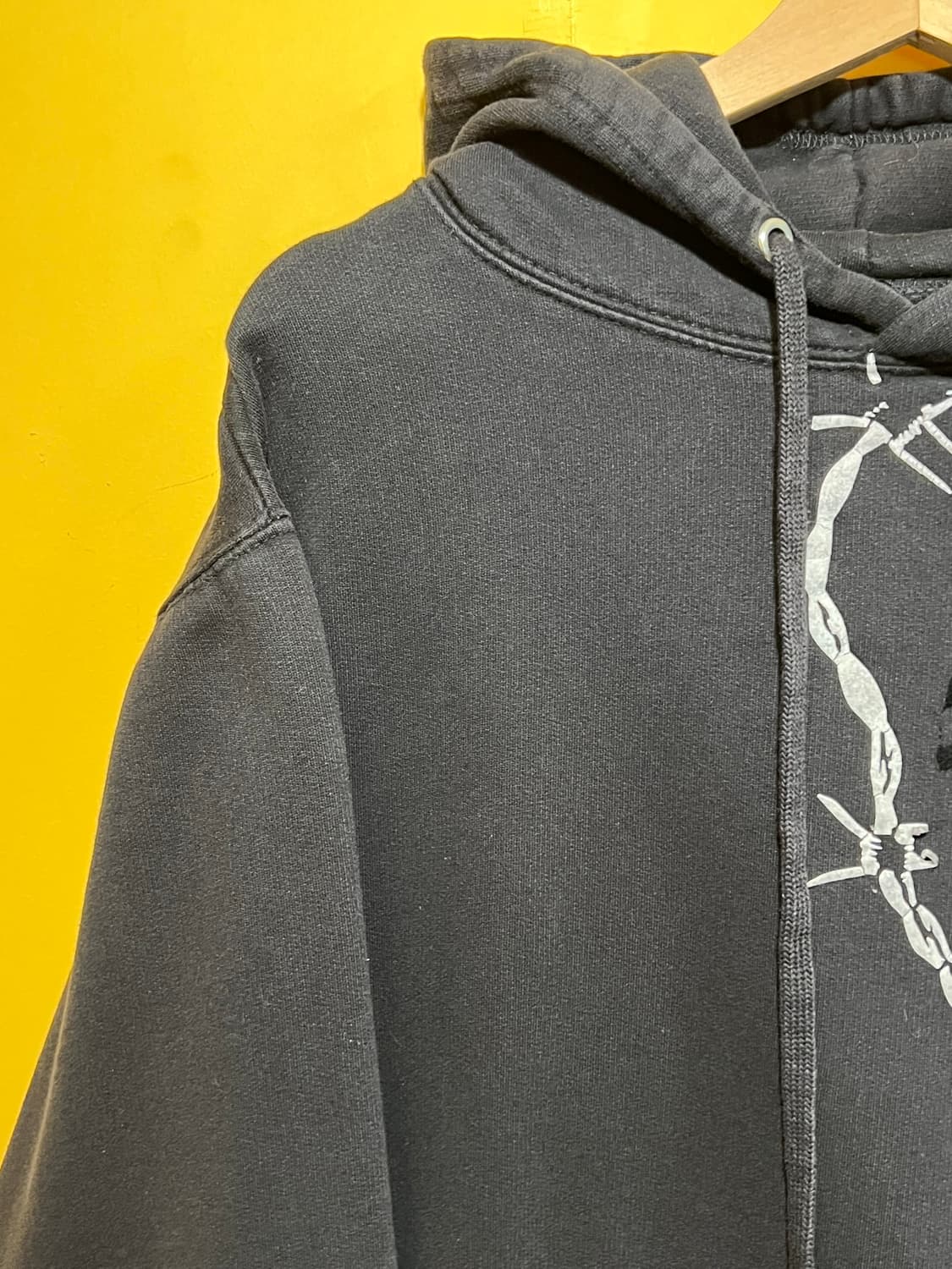 [L] TRAP LONE 미국 빈티지 스컬 후드 티셔츠 블랙 상품이미지3