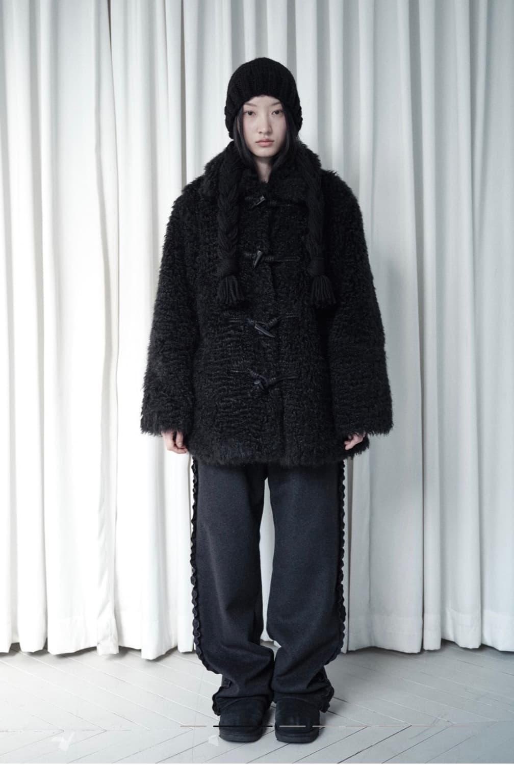 생긴스튜디오 토글 퍼코트 상품이미지2