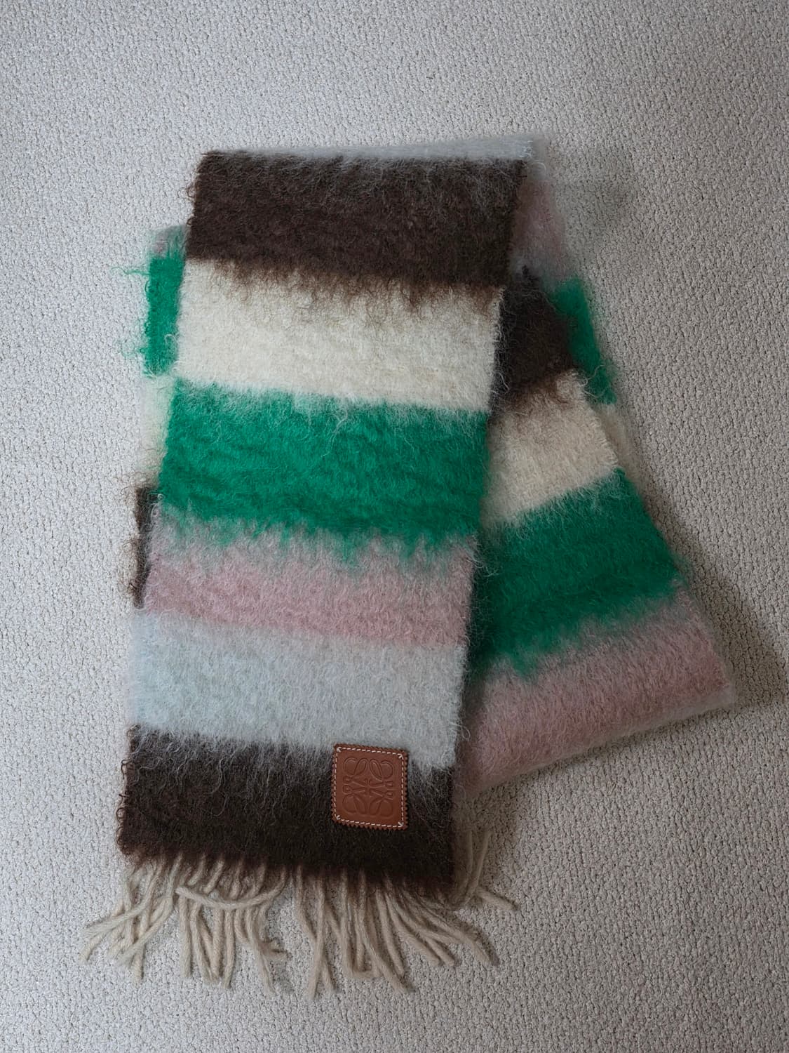 로에베 멀티 스트라이프 모헤어 머플러 상품이미지2