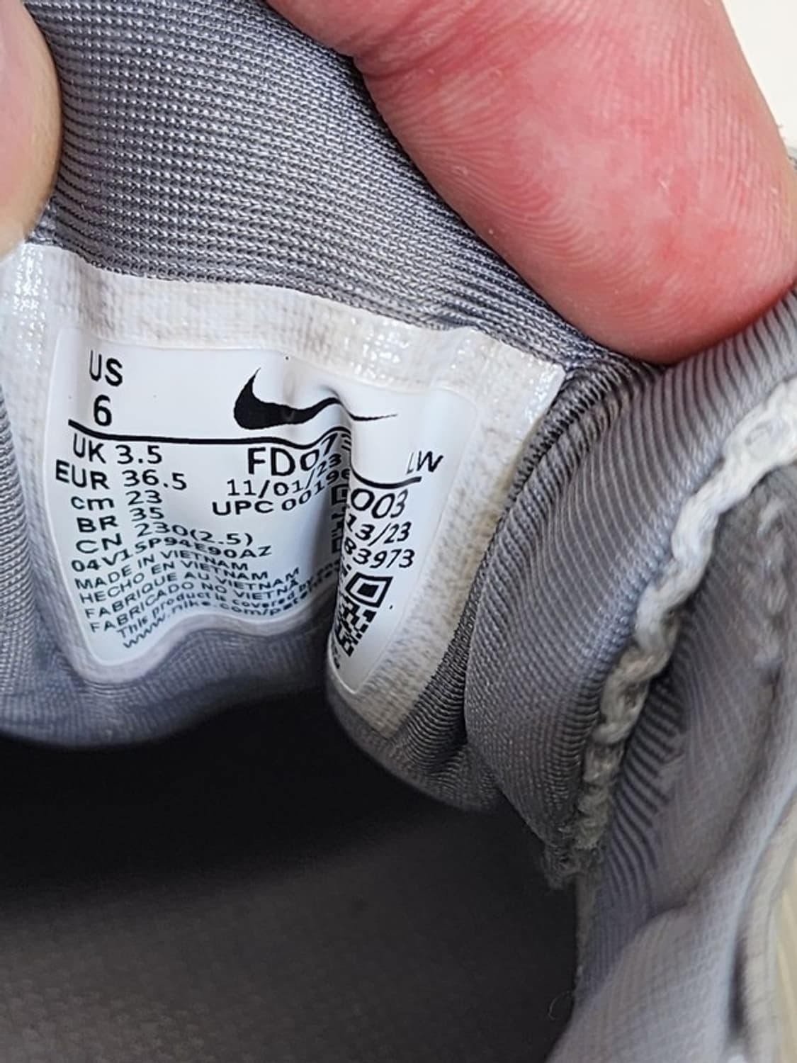 NIKE V2K 런 퓨어플래티넘 울프 그레이 230 상품이미지7