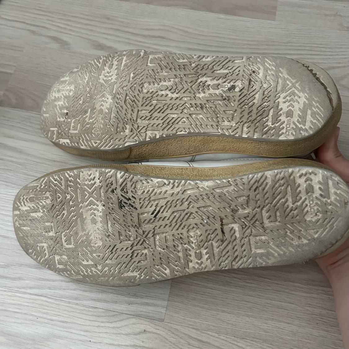 생로랑 서프 스니커즈 43 상품이미지4