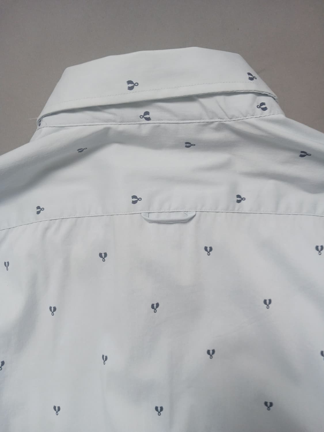 [110] 더클래스 뉴슬림핏 버튼다운 패턴 셔츠 상품이미지7