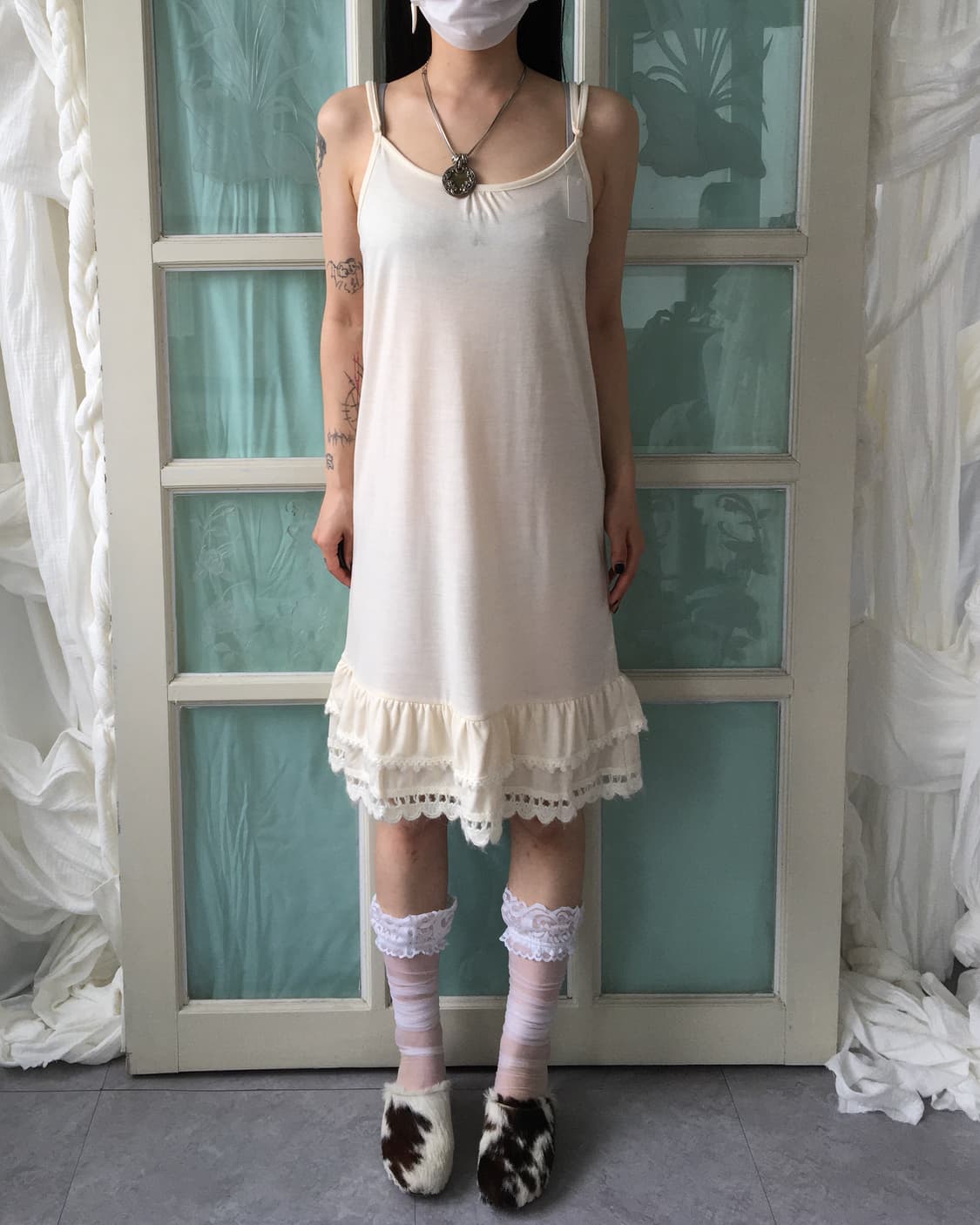 Crochet trimming layer sleeveless onepie 상품이미지1