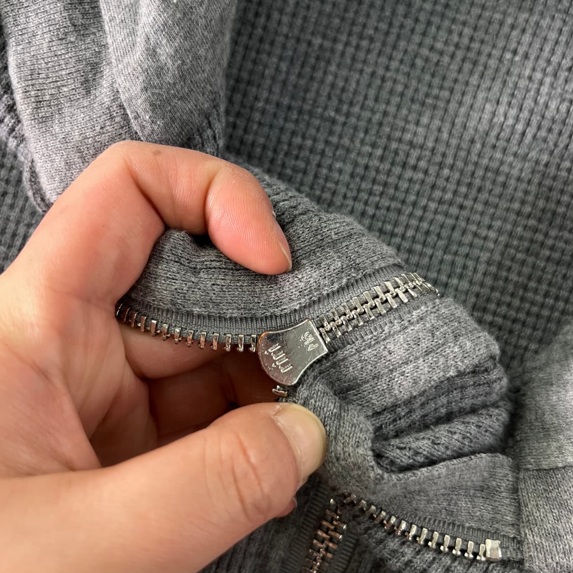 W 95 톰브라운 15FW 와플 후드집업 상품이미지4