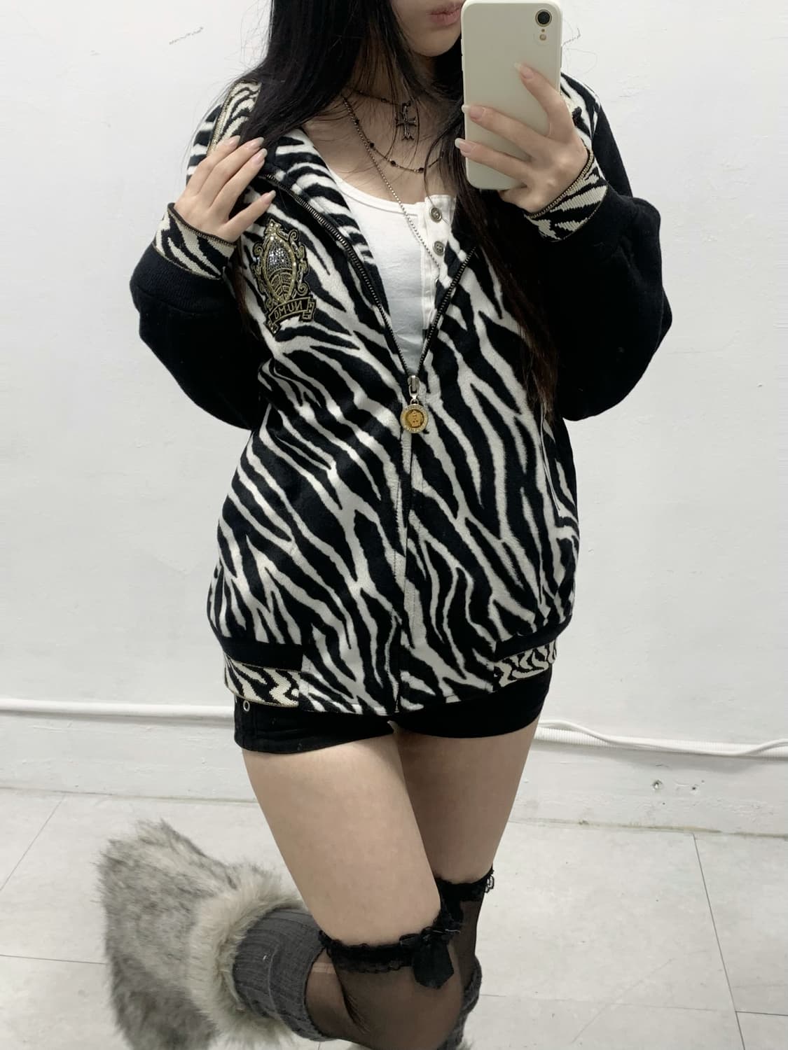 [NUMO] 오네갸루 지브라 퍼 집업 상품이미지4