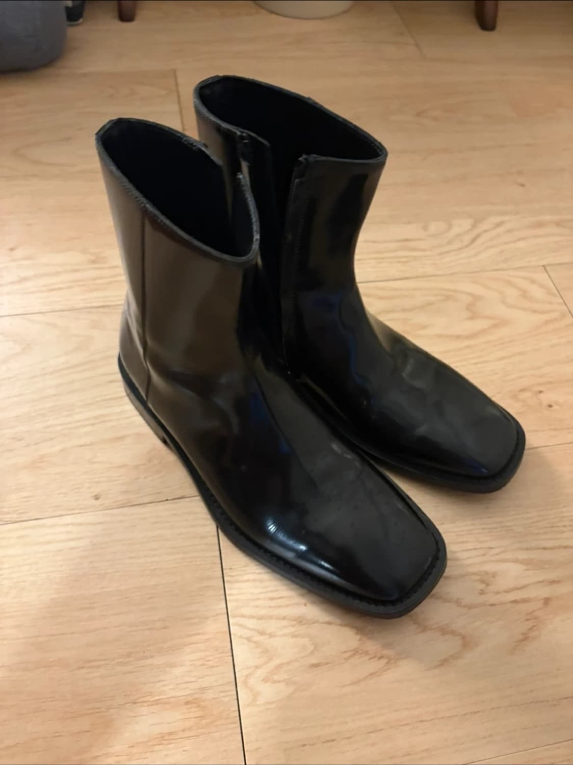 발렌시아가 스퀘어토 부츠 상품이미지1