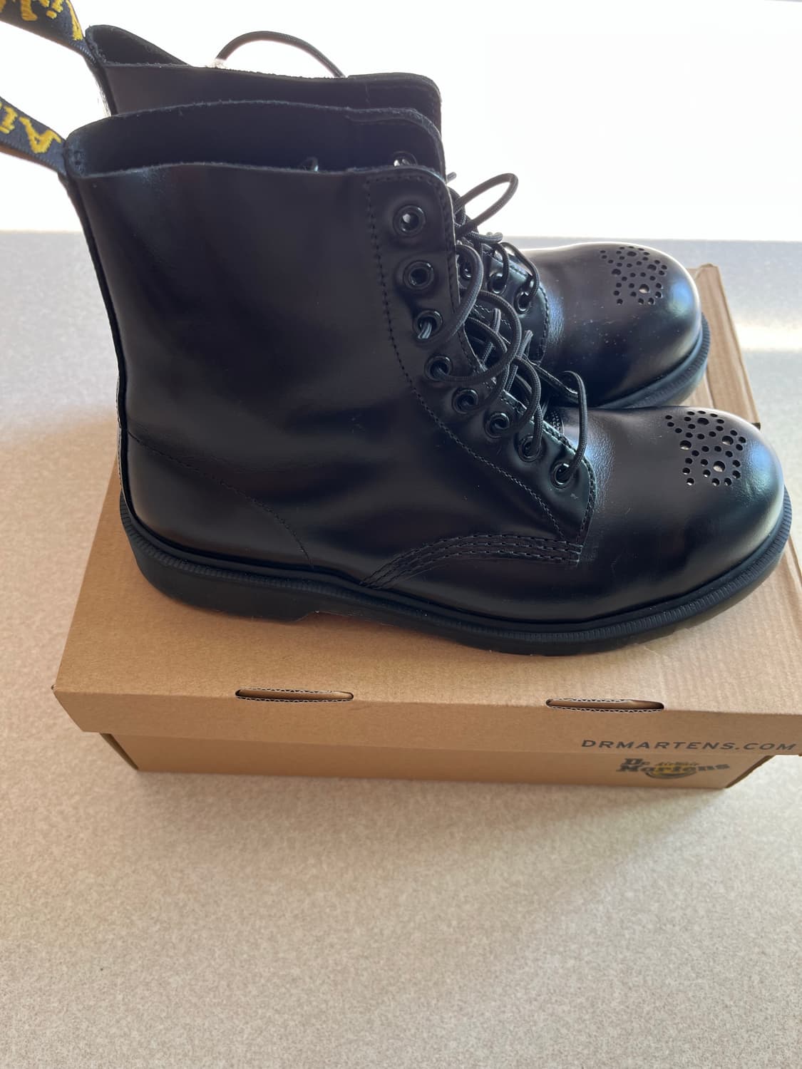 닥터마틴 1460 파스칼 스틸 토 브로그 8 아이부츠 블랙 270 팝니다 상품이미지4