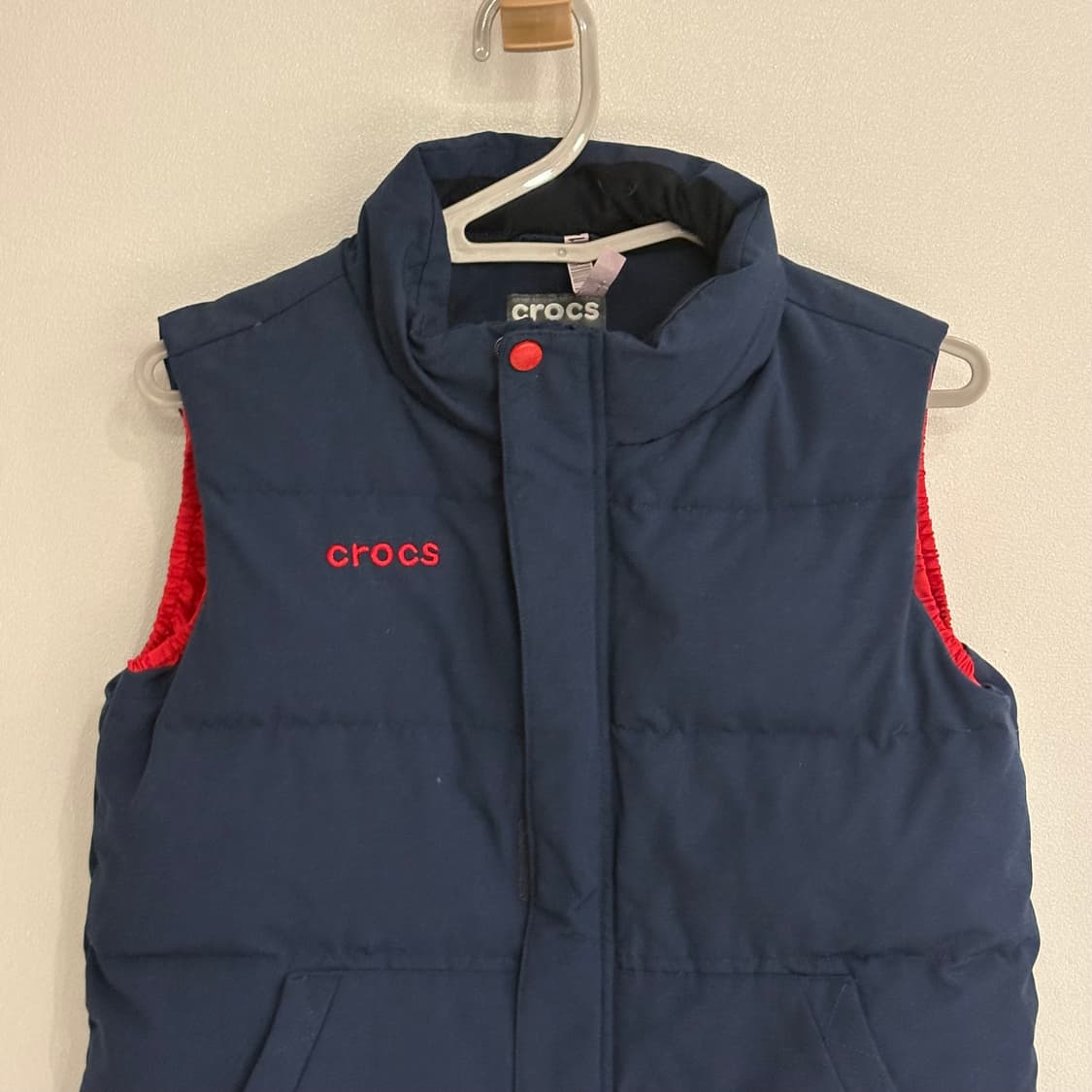 크록스 아동 패딩 조끼 네이비 150 상품이미지2