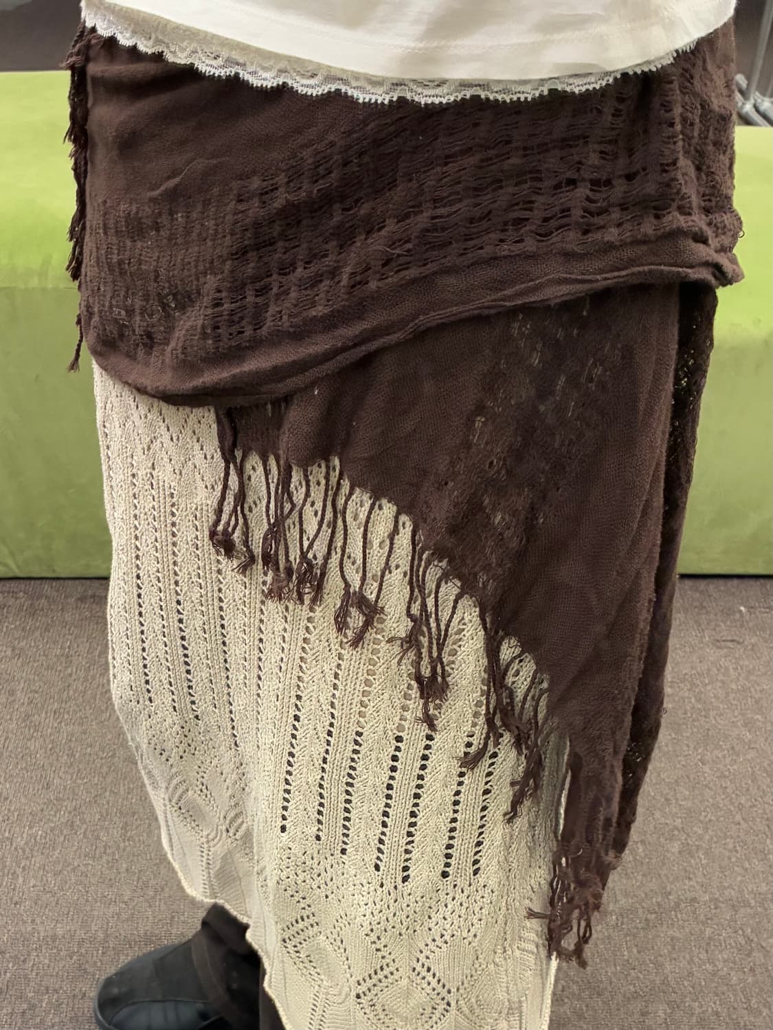 Japanese vintage 펀칭 디테일 갈색 머플러 상품이미지2