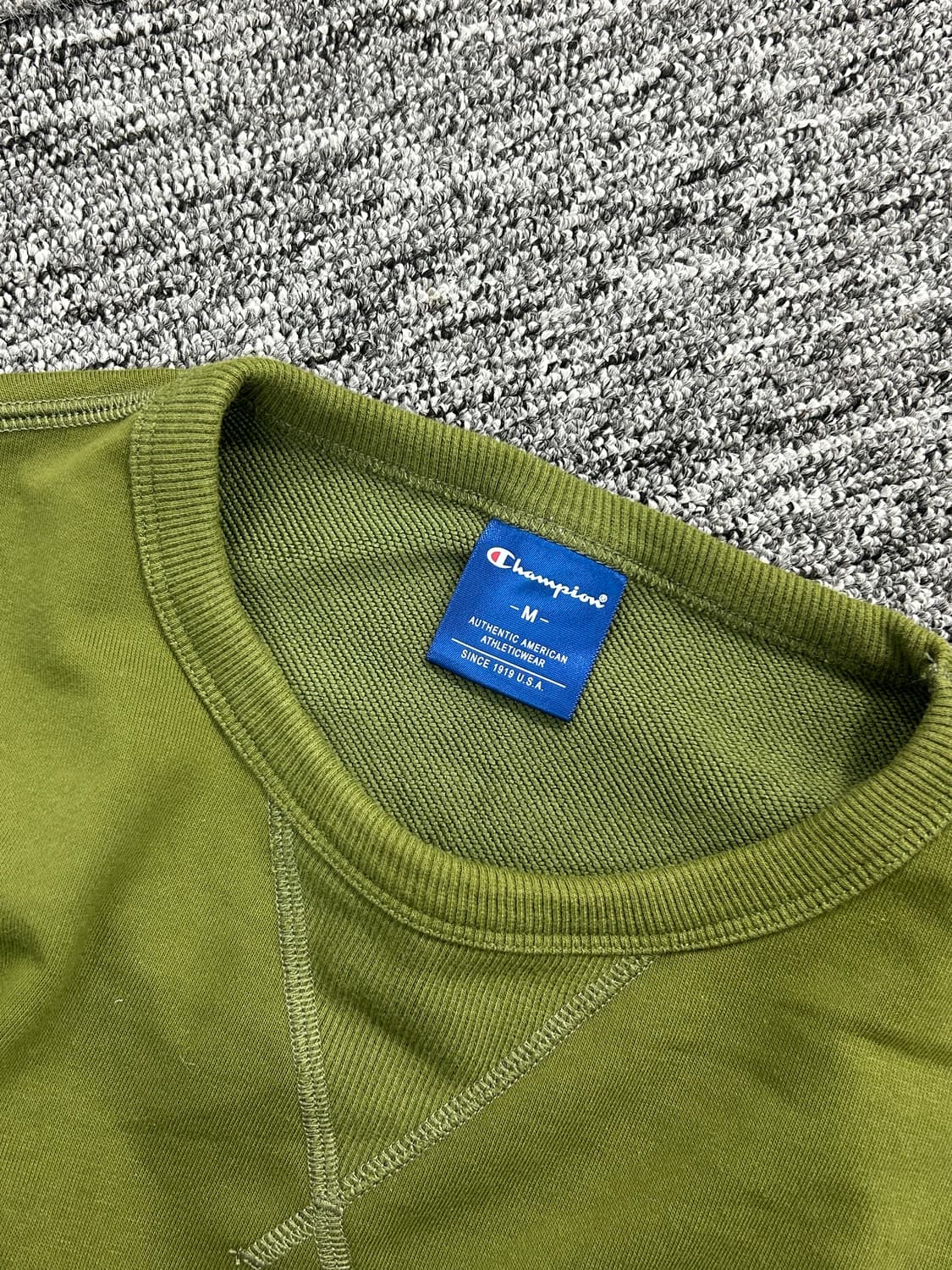 챔피온 카키 어센틱 맨투맨 M 상품이미지5