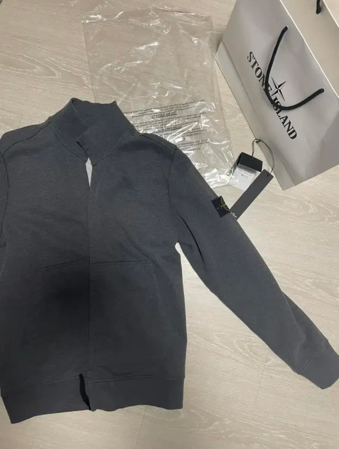 스톤아일랜드 집업 L 상품이미지1