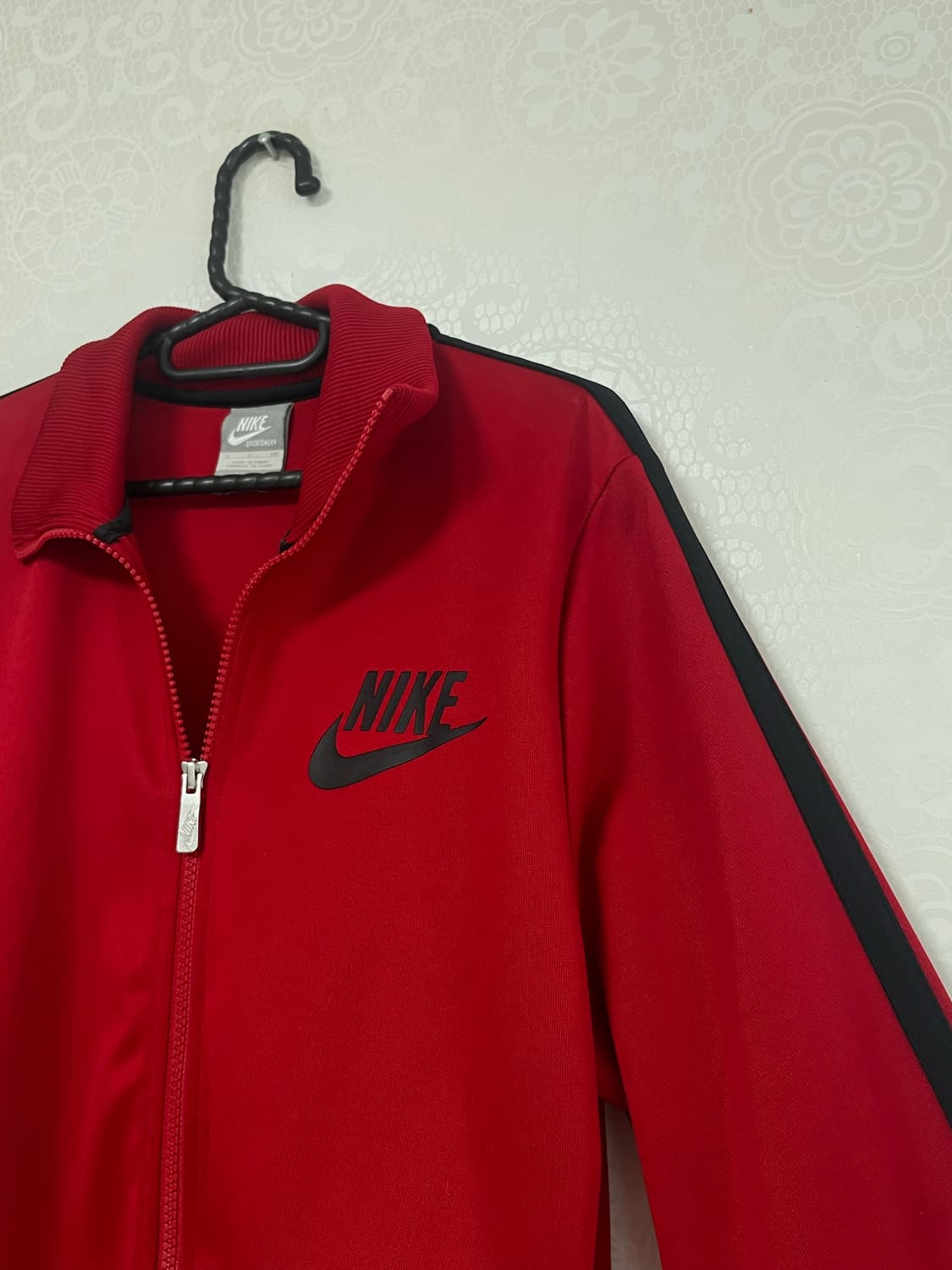 나이키 레드 트랙탑 져지 상품이미지1