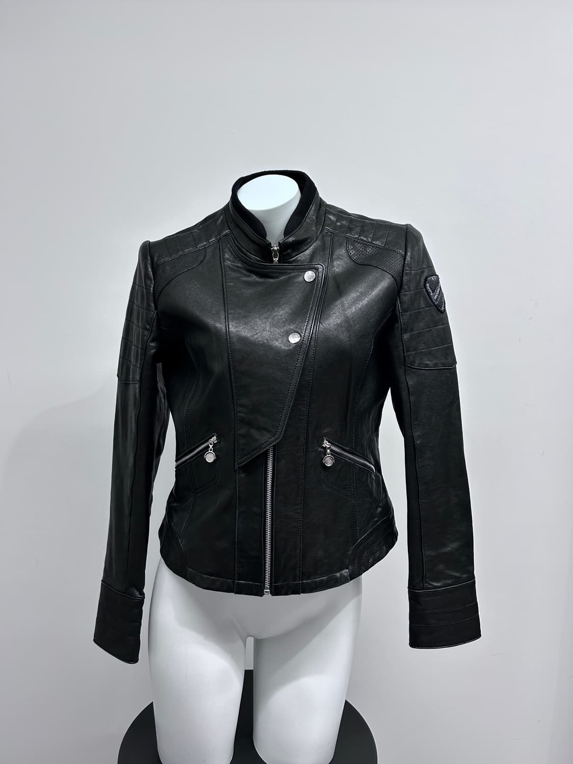 비대칭 판넬 램스킨 바이커 자켓 상품이미지4