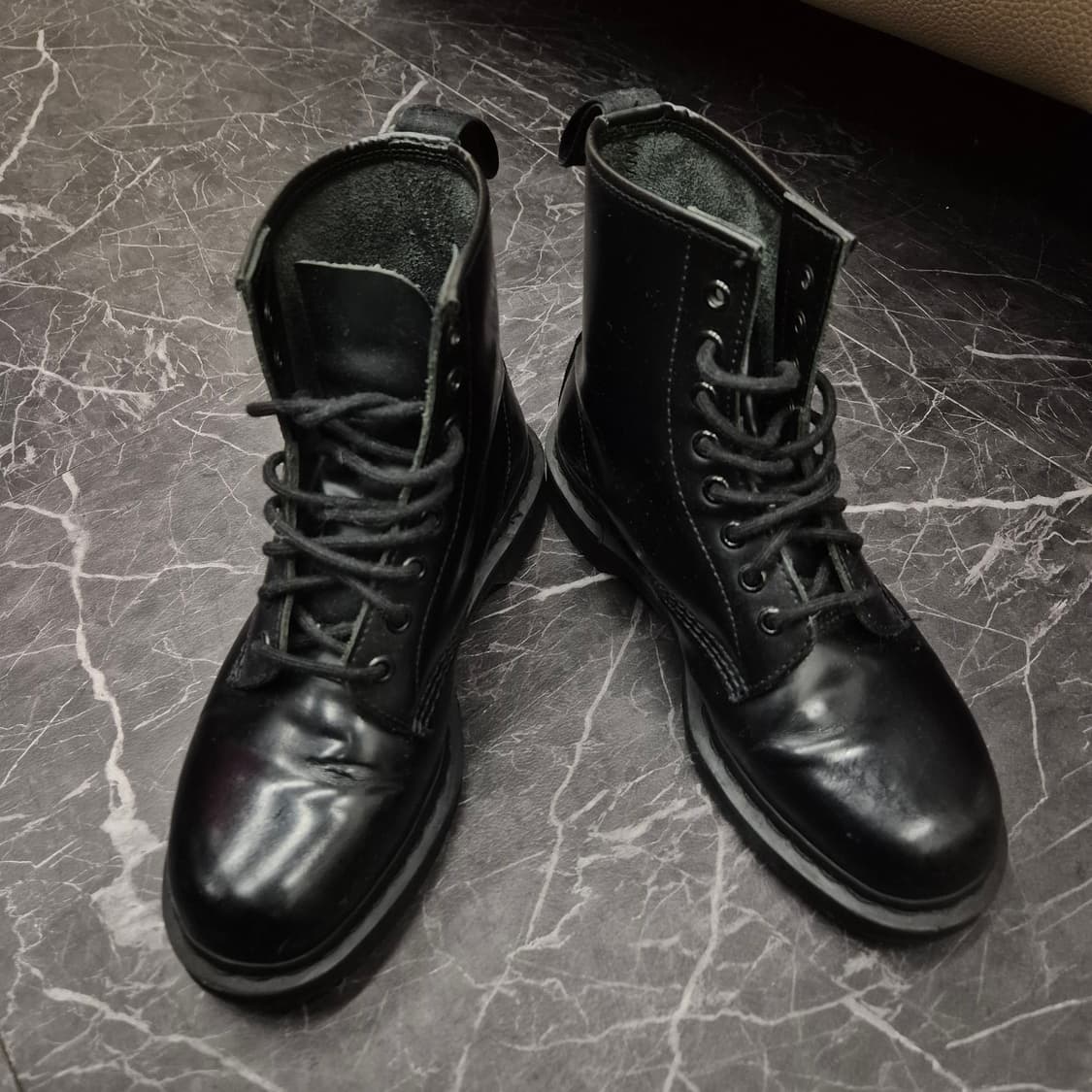 닥터마틴 1460 모노 8홀 250mm 상품이미지1