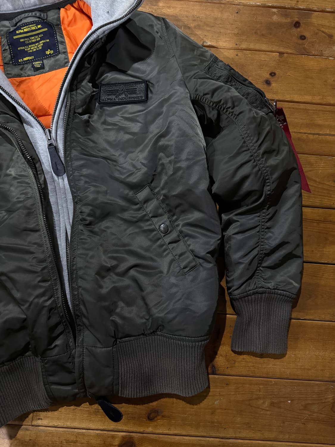 알파인더스트리 ma-1 후드봄버 상품이미지6