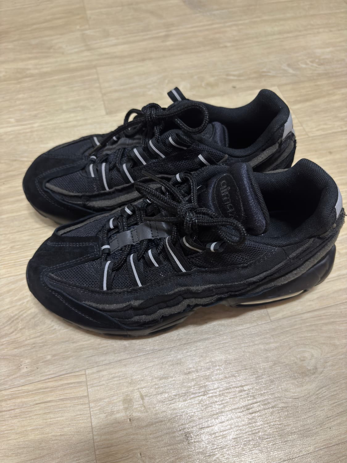 꼼데가르송 옴므 플러스 x 나이키 에어맥스 95 블랙 상품이미지1
