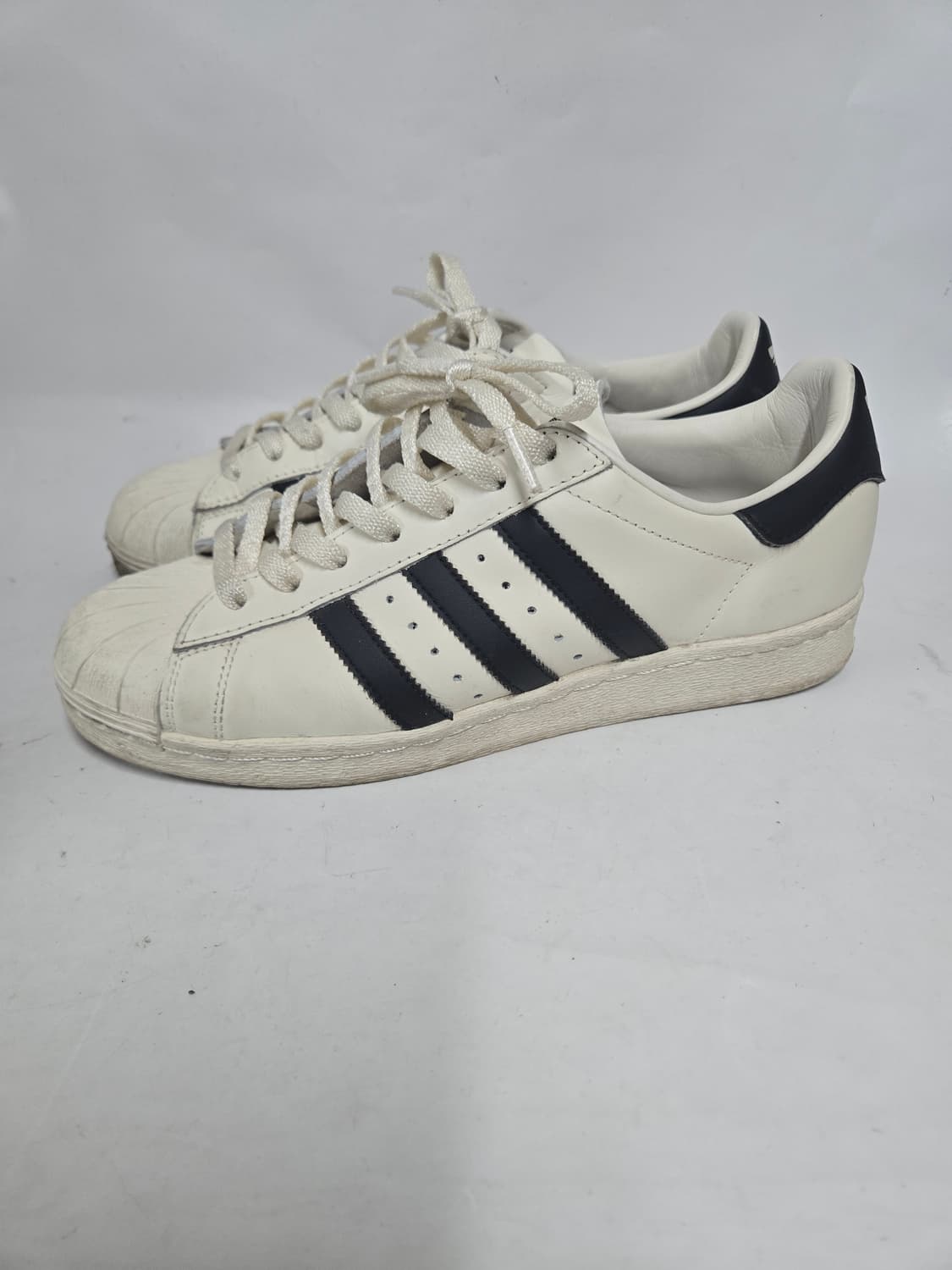 아디다스 슈퍼스타 흰검 스니커즈 270mm  상품이미지3