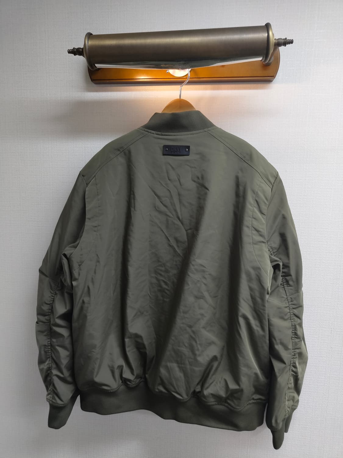 L) DKNY GOLF ma-1 점퍼 팝니다 상품이미지2