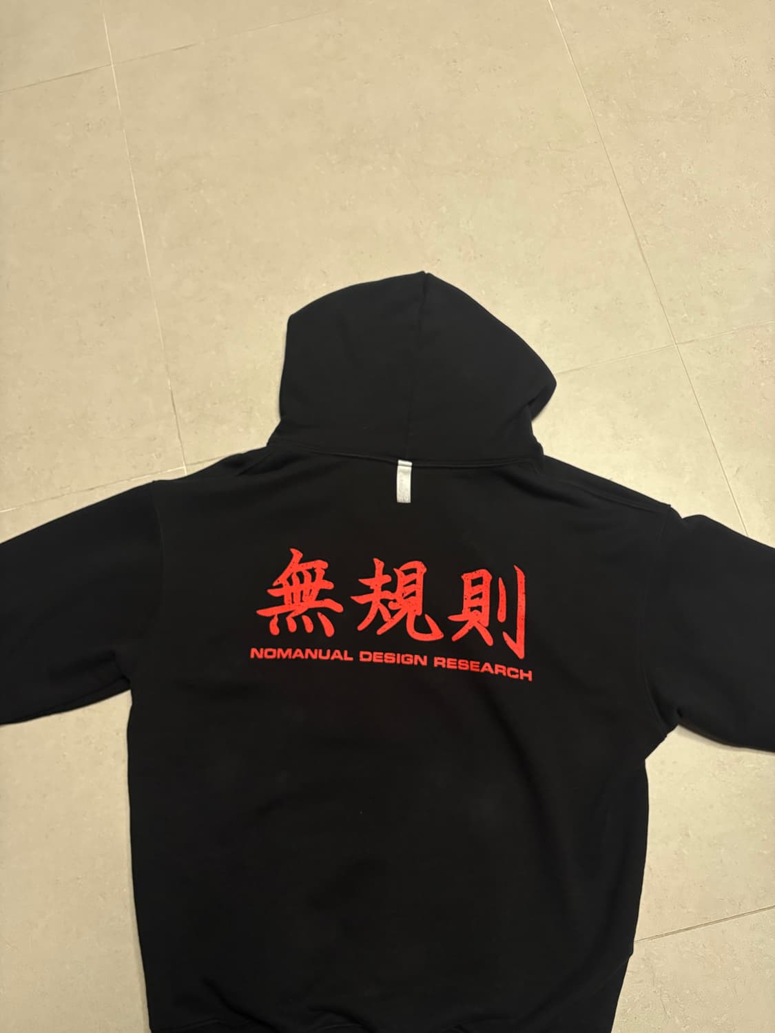 노메뉴얼 후드티 상품이미지2