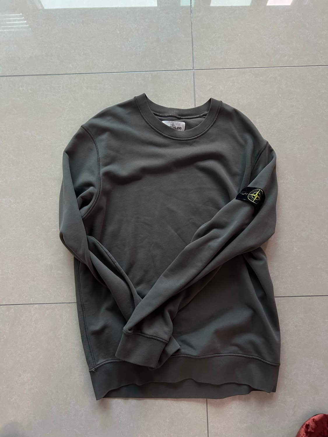 Stone island 맨투맨 차콜 상품이미지1