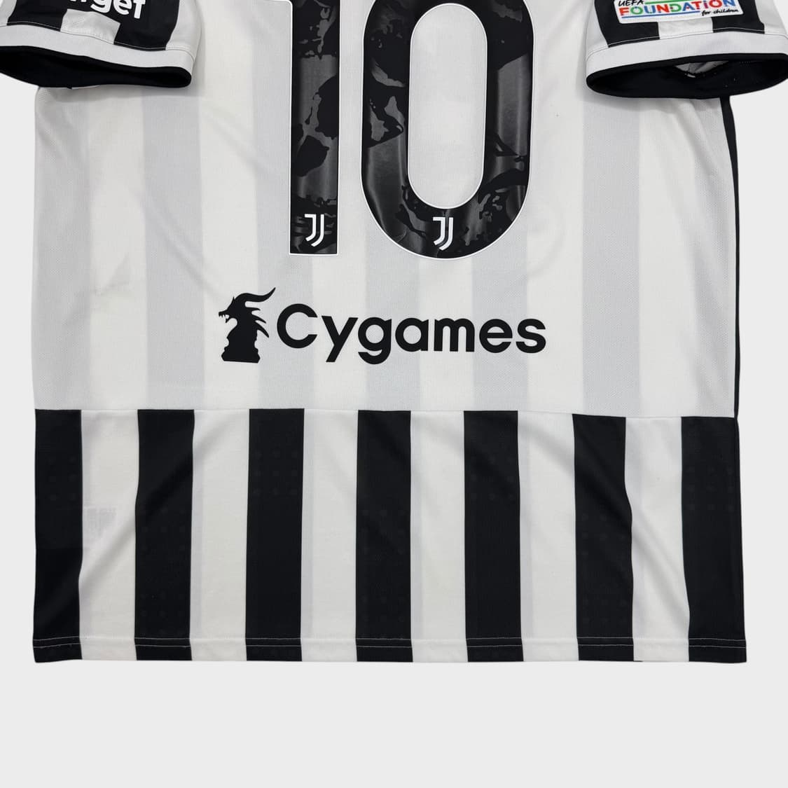21-22 유벤투스 홈 No.10 파울로 디발라 상품이미지8