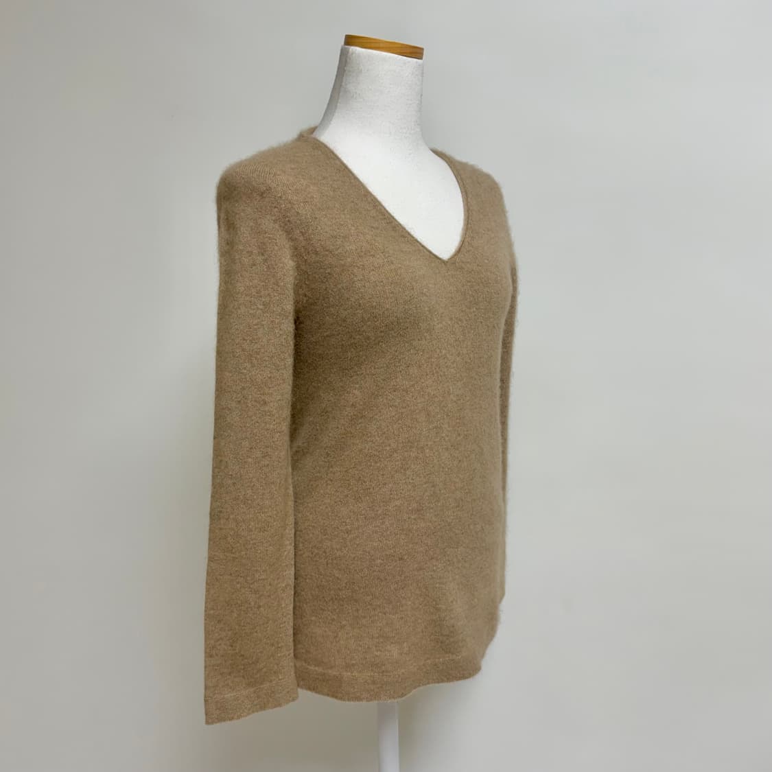 [캐시미어 100%] 딥 브이넥 여성 니트 상품이미지2