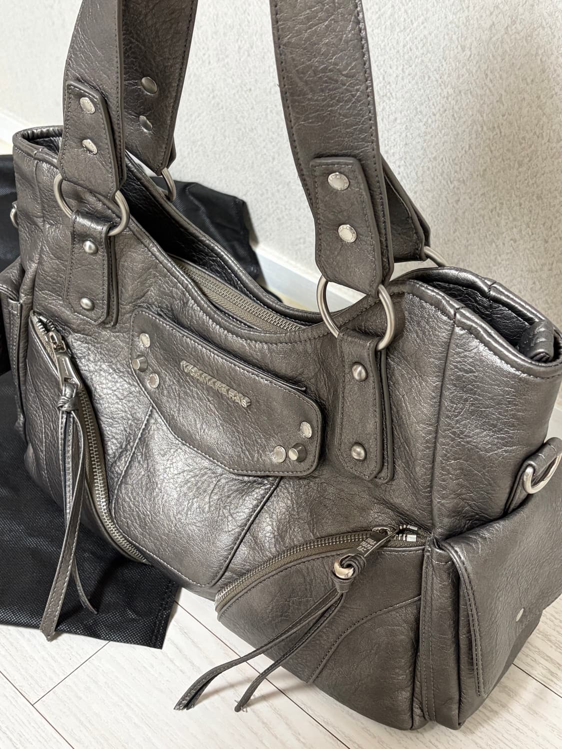 이우가마카라스 레더 숄더백 상품이미지2