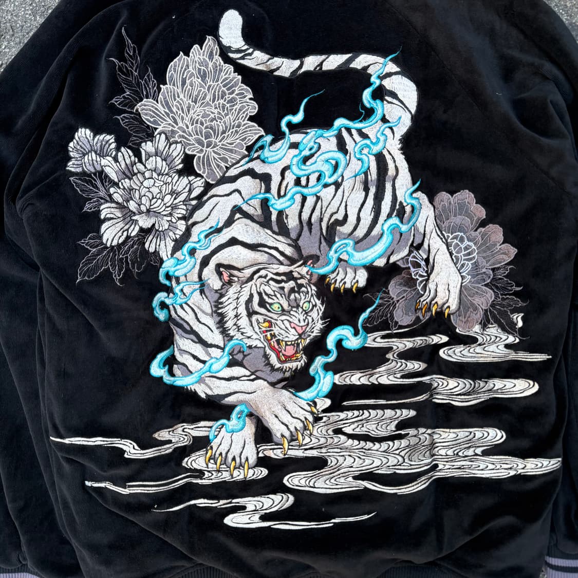 자수 백호 벨벳 스카잔 블랙 상품이미지3