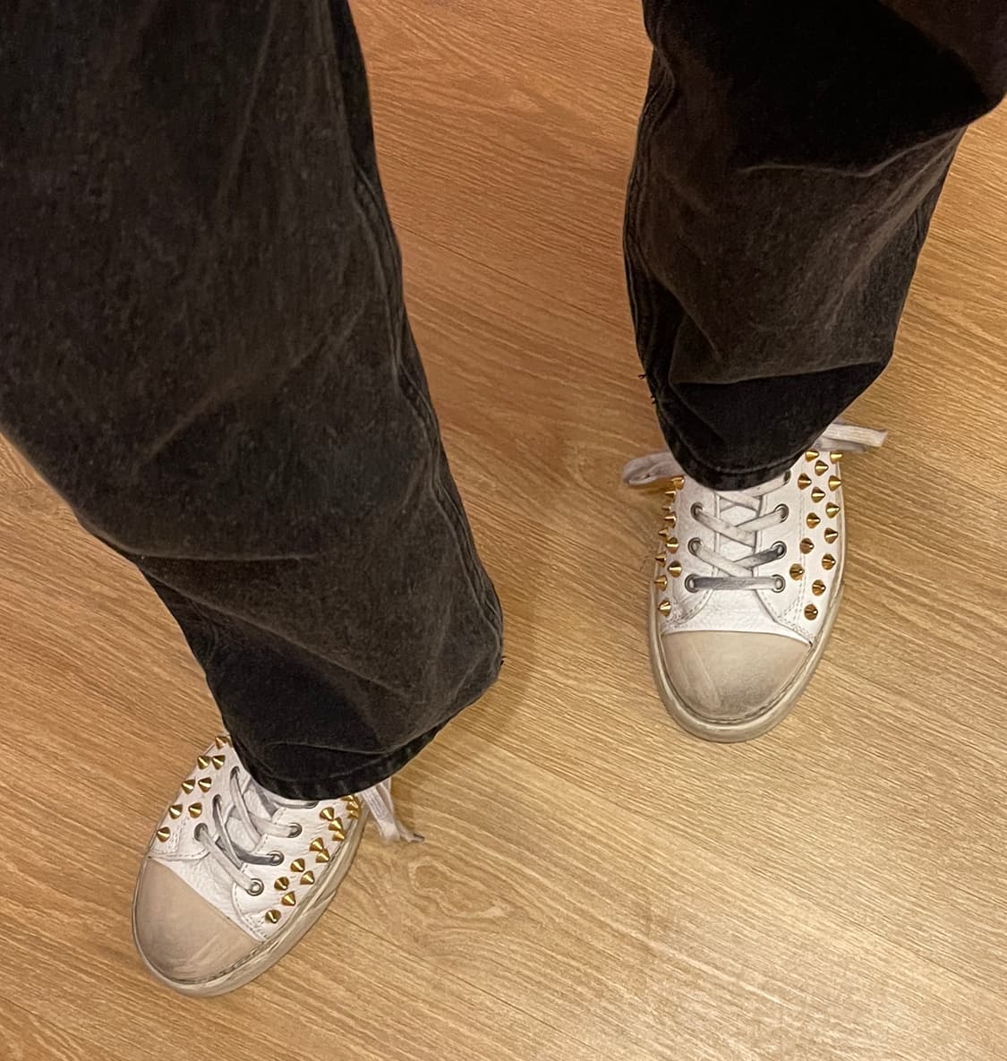 젠치 GIENCHI 메탈 스터드 스니커즈 37/240 상품이미지7